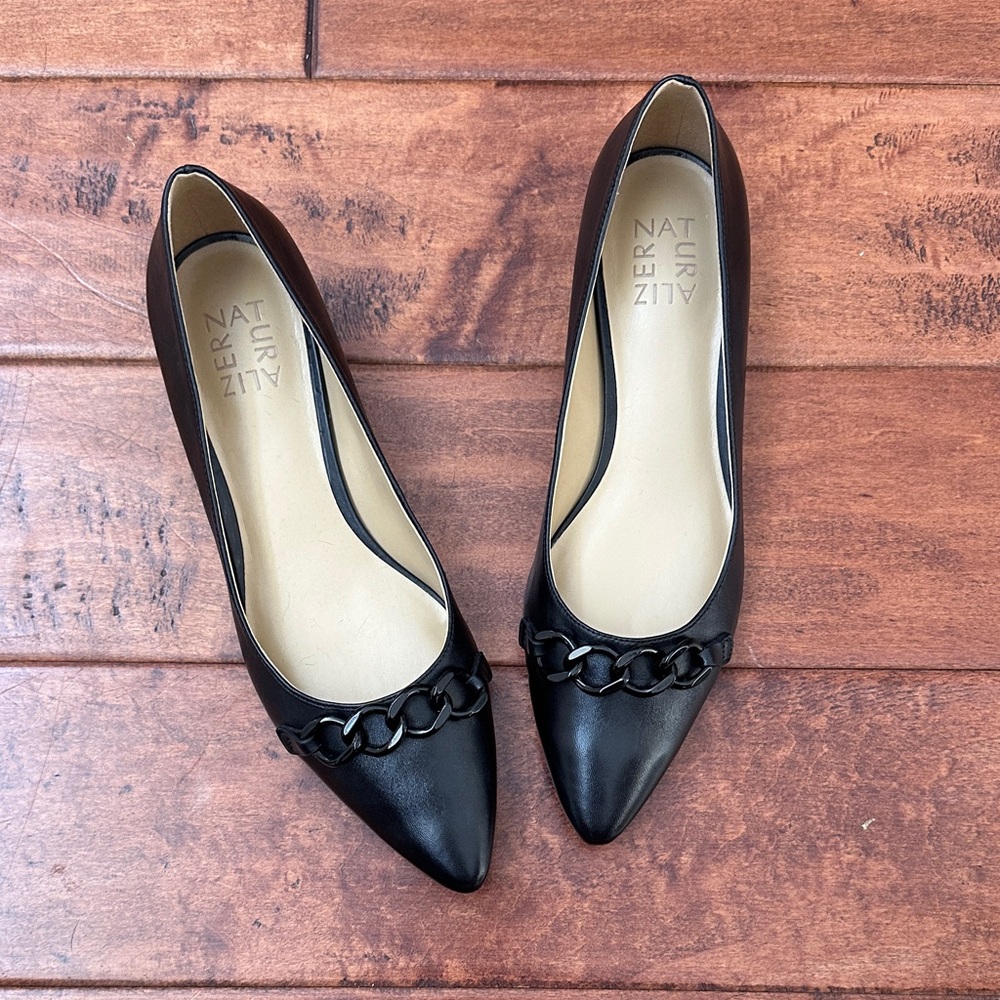 Naturalizer Flats